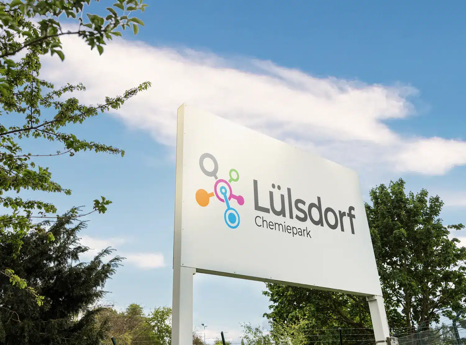 Chemiepark Lülsdorf mit weitreichender Infrastruktur: Willkommen
